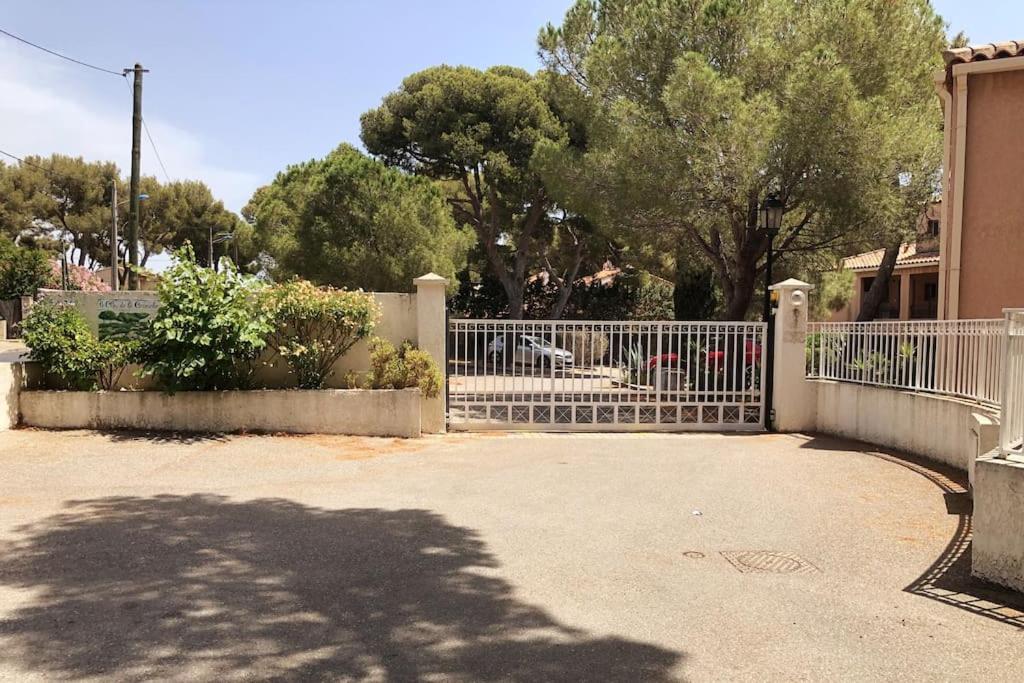 Appartement 60M2 - 2 Chambres A Une Minute Des Plages, Parking Prive Sausset-les-Pins Bagian luar foto
